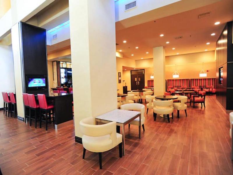 Mobile Marriott Hotel Exterior photo