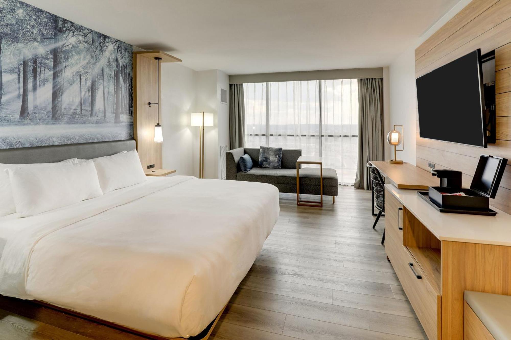 Mobile Marriott Hotel Exterior photo