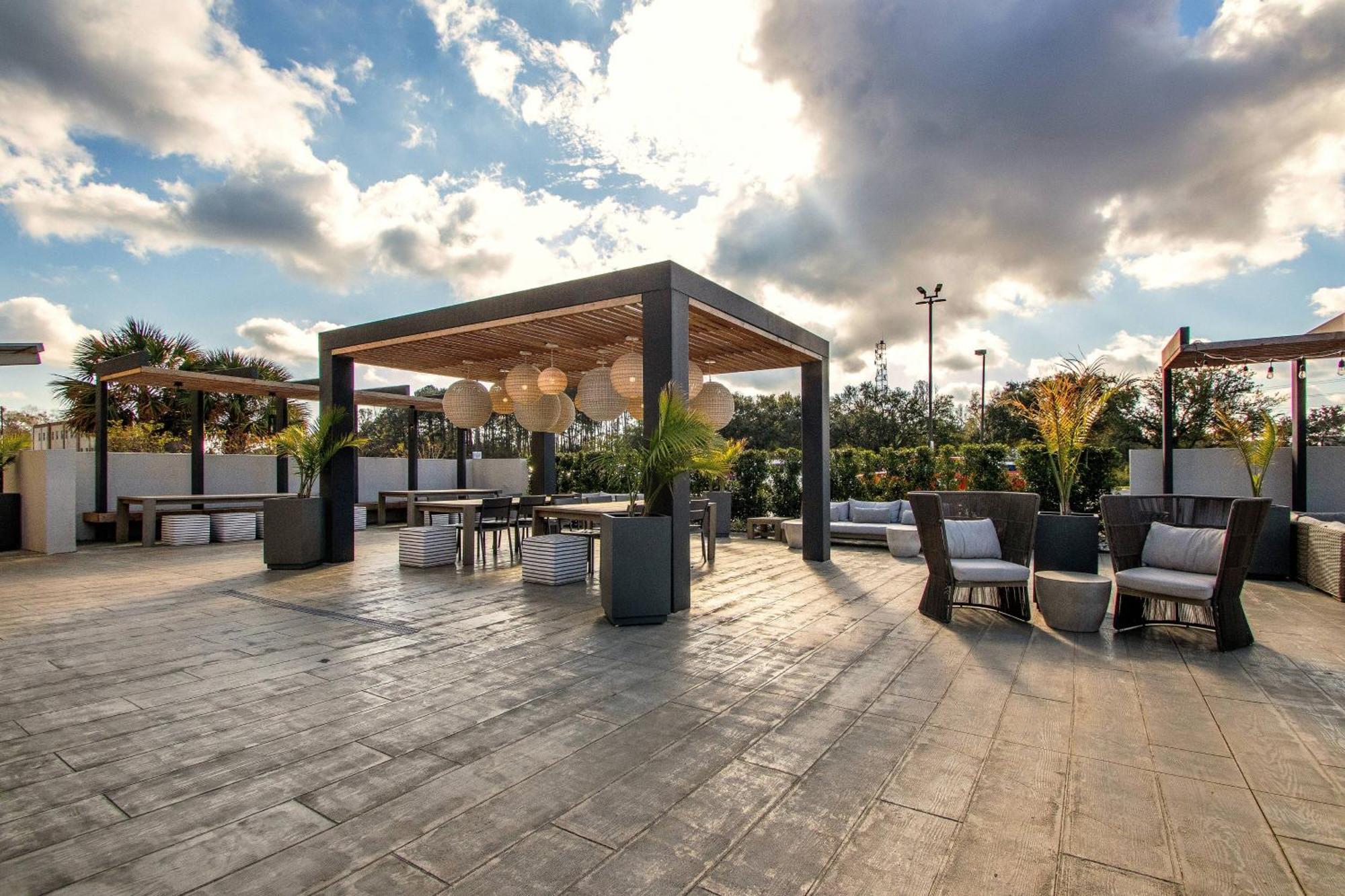 Mobile Marriott Hotel Exterior photo