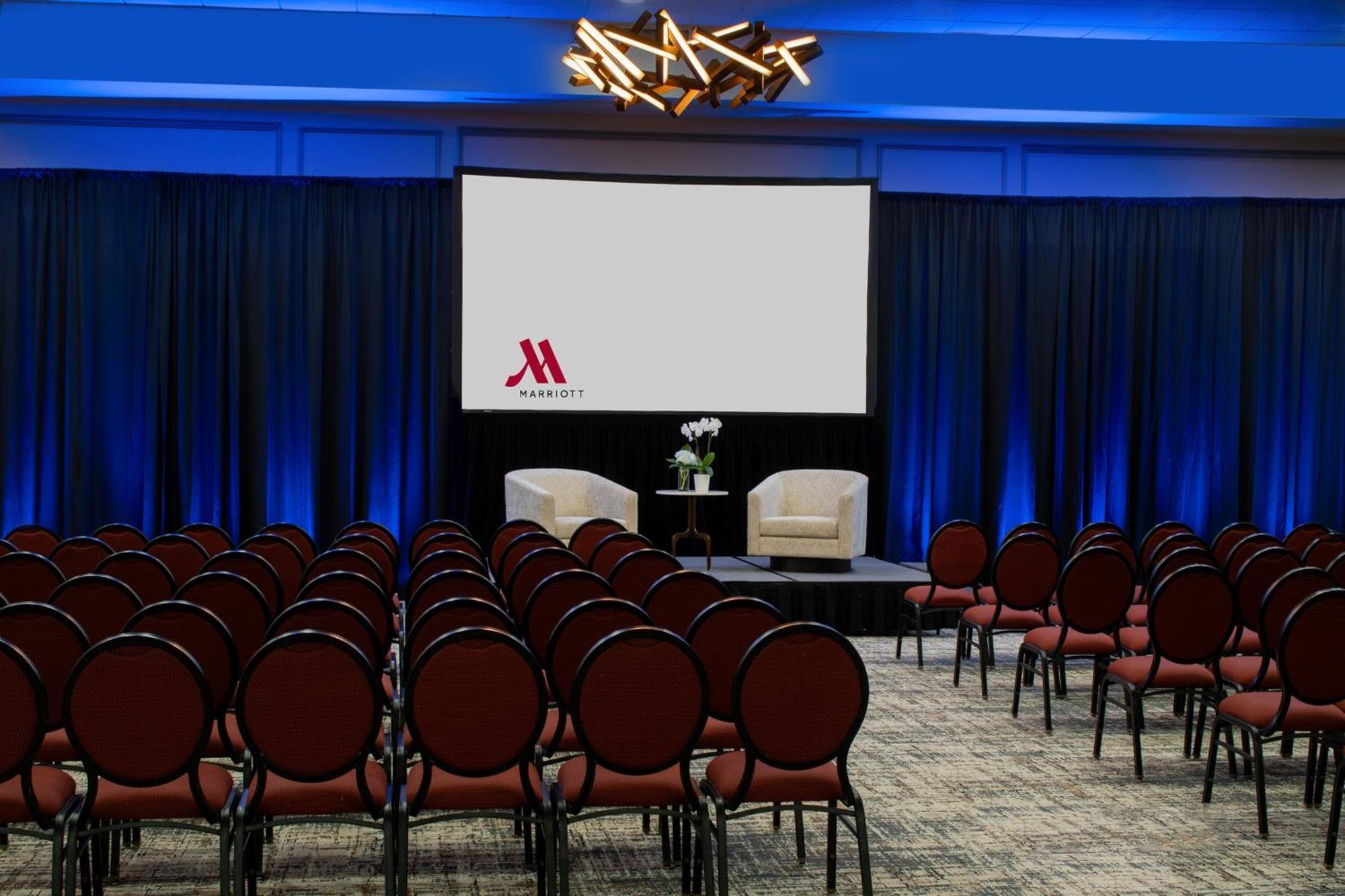 Mobile Marriott Hotel Exterior photo